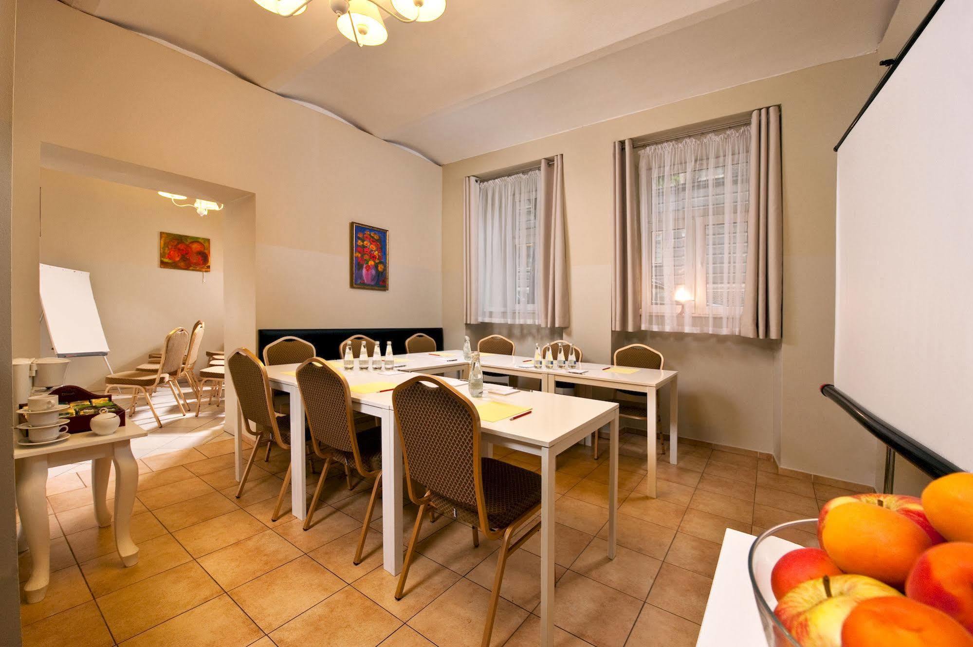 Leone Hotel apartamentowy